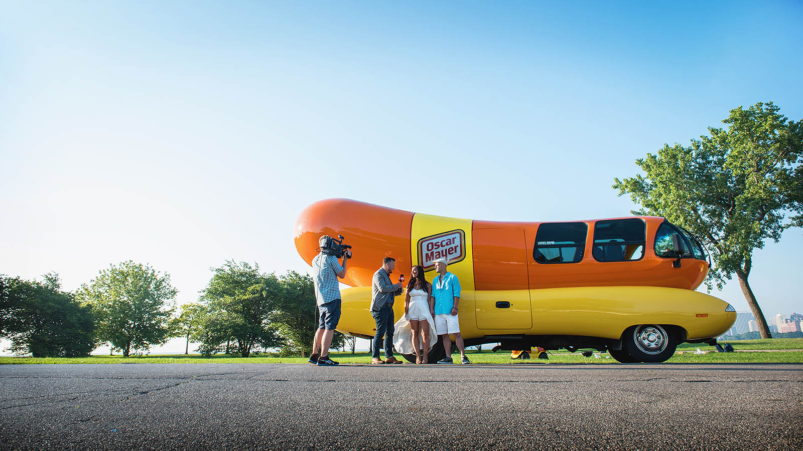 Chicago oscar mayer hot dogs weinermobile