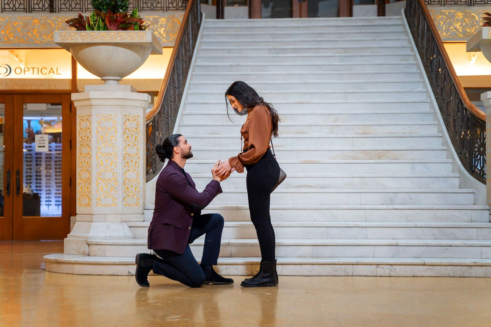 The_Rookery_Chicago_Proposal_Photography06